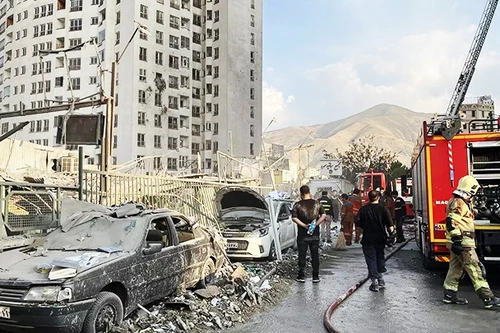Thiệt hại ban đầu tại Iran sau các cuộc tấn công của Israel. Ảnh: EFE