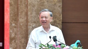 Tổng Bí thư Tô Lâm phát biểu chỉ đạo tại buổi làm việc với Ban Thường vụ Thành ủy Hà Nội. (Ảnh: Đăng Khoa)
